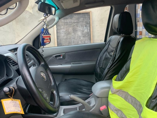 Toyota Hilux, Voitures, Conakry