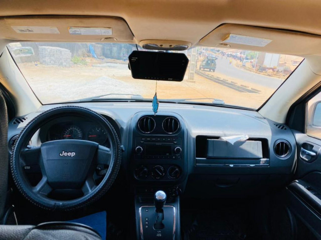 Jeep Cherokee, Voitures, Conakry
