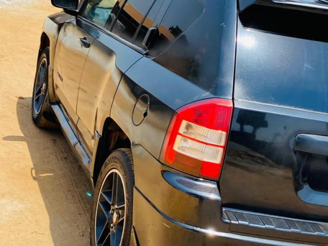 Jeep Cherokee, Voitures, Conakry