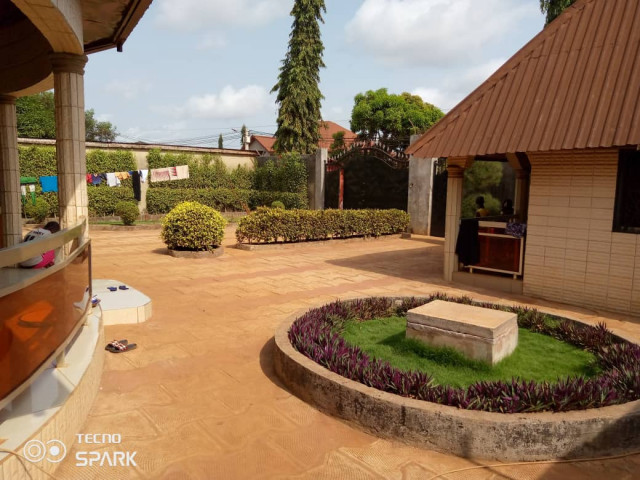 Maison à Samatara, Maisons, Conakry