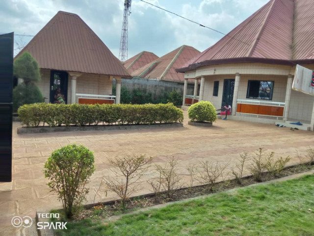 Maison à Samatara, Maisons, Conakry