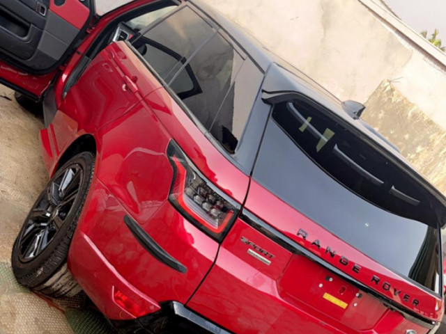 Range Rover, Voitures, Conakry