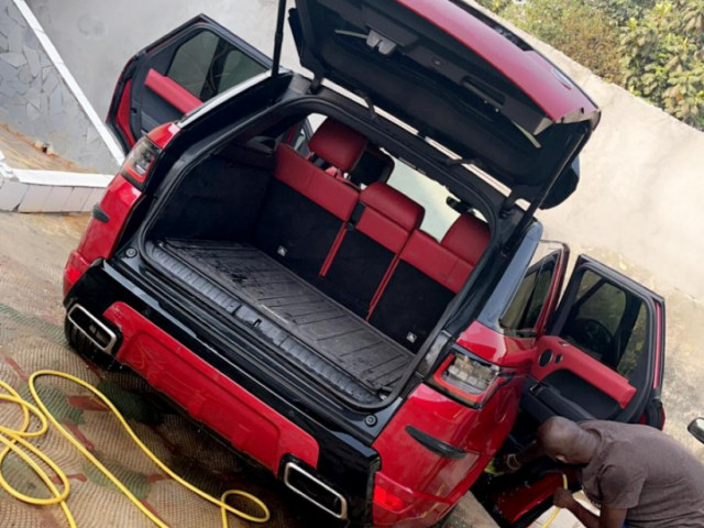 Range Rover, Voitures, Conakry
