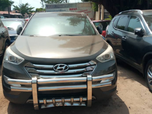 Hyundai Santa Fe, Voitures, Conakry