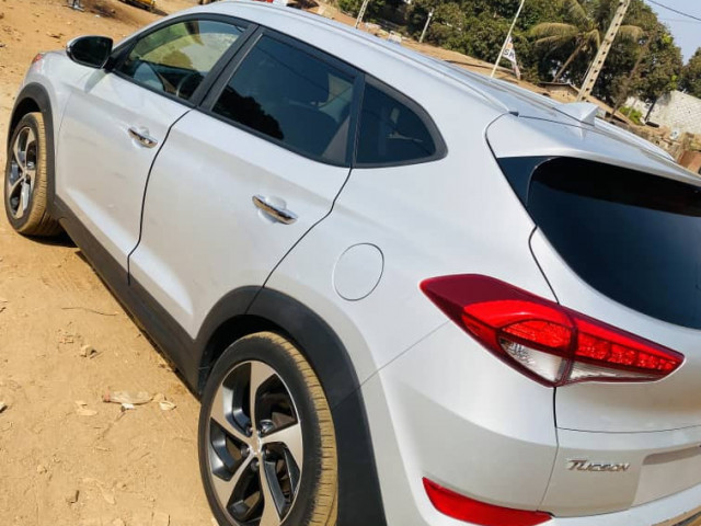 Hyundai Tucson, Voitures, Conakry