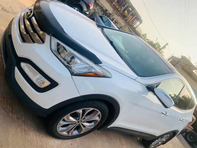 Hyundai Santa Fe, Voitures, Conakry