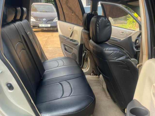 Mitsubishi L200, Voitures, Conakry