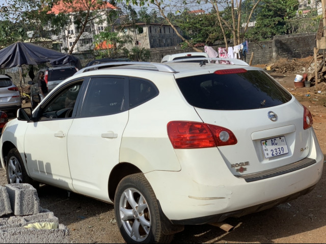 Nissan Rogue, Voitures, Conakry