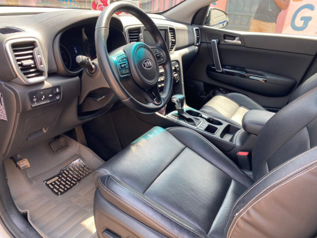 Kia Sportage, Voitures, Conakry