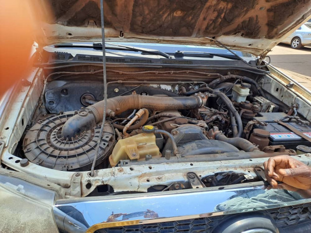 Toyota Hilux, Voitures, Conakry