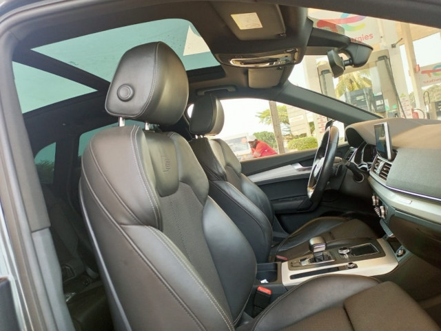 Audi Q5, Voitures, Conakry