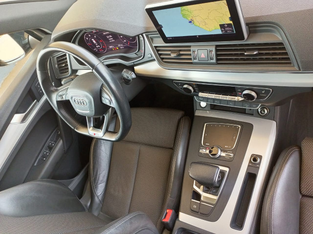 Audi Q5, Voitures, Conakry