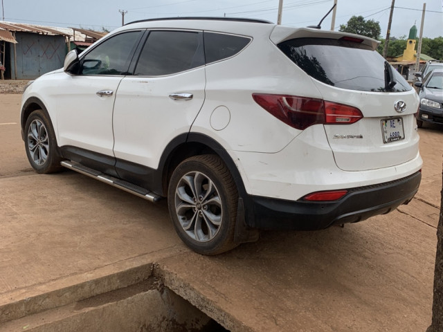 Hyundai Santa Fe, Voitures, Conakry
