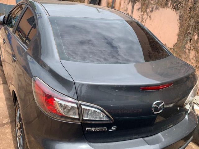 Mazda 3, Voitures, Conakry