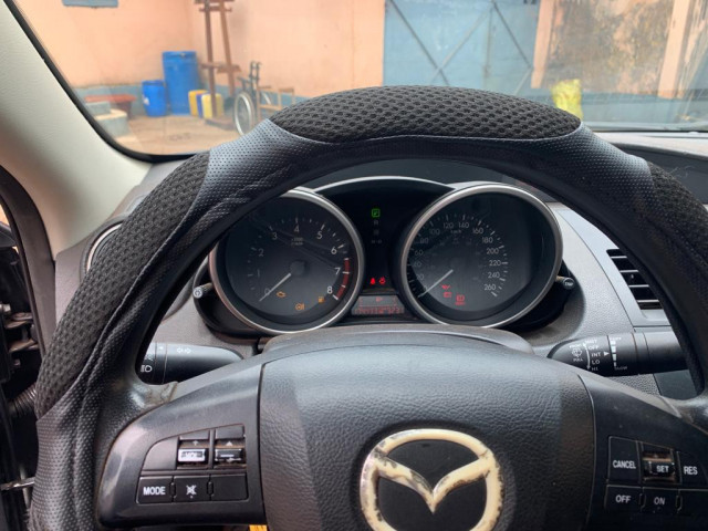 Mazda 3, Voitures, Conakry