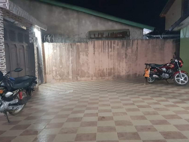 Bâgtiment à Lambanyi, Maisons, Conakry