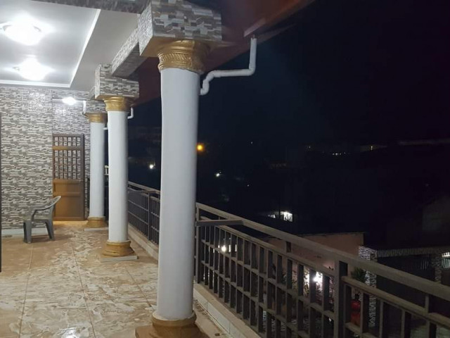 Bâgtiment à Lambanyi, Maisons, Conakry