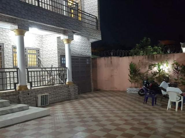 Bâgtiment à Lambanyi, Maisons, Conakry