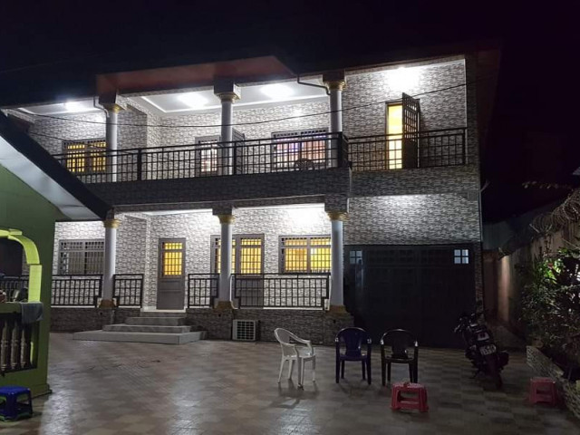 Bâgtiment à Lambanyi, Maisons, Conakry