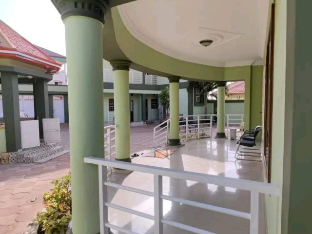 Bâtiment Sonfonia Centre, Maisons, Conakry