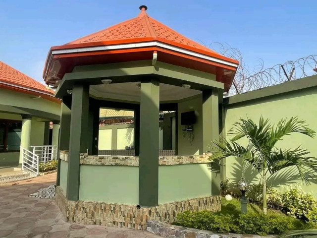Bâtiment Sonfonia Centre, Maisons, Conakry