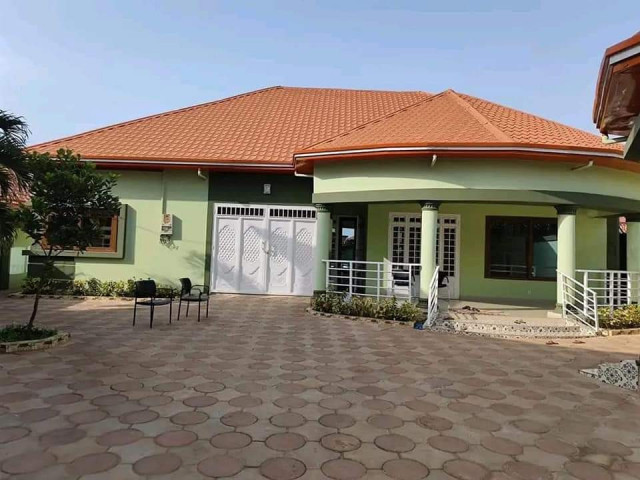 Bâtiment Sonfonia Centre, Maisons, Conakry