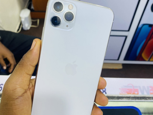 Apple iPhone 11 Pro Max, Téléphones Mobiles, Conakry