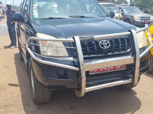 Toyota Land Cruiser Prado, Voitures, Conakry