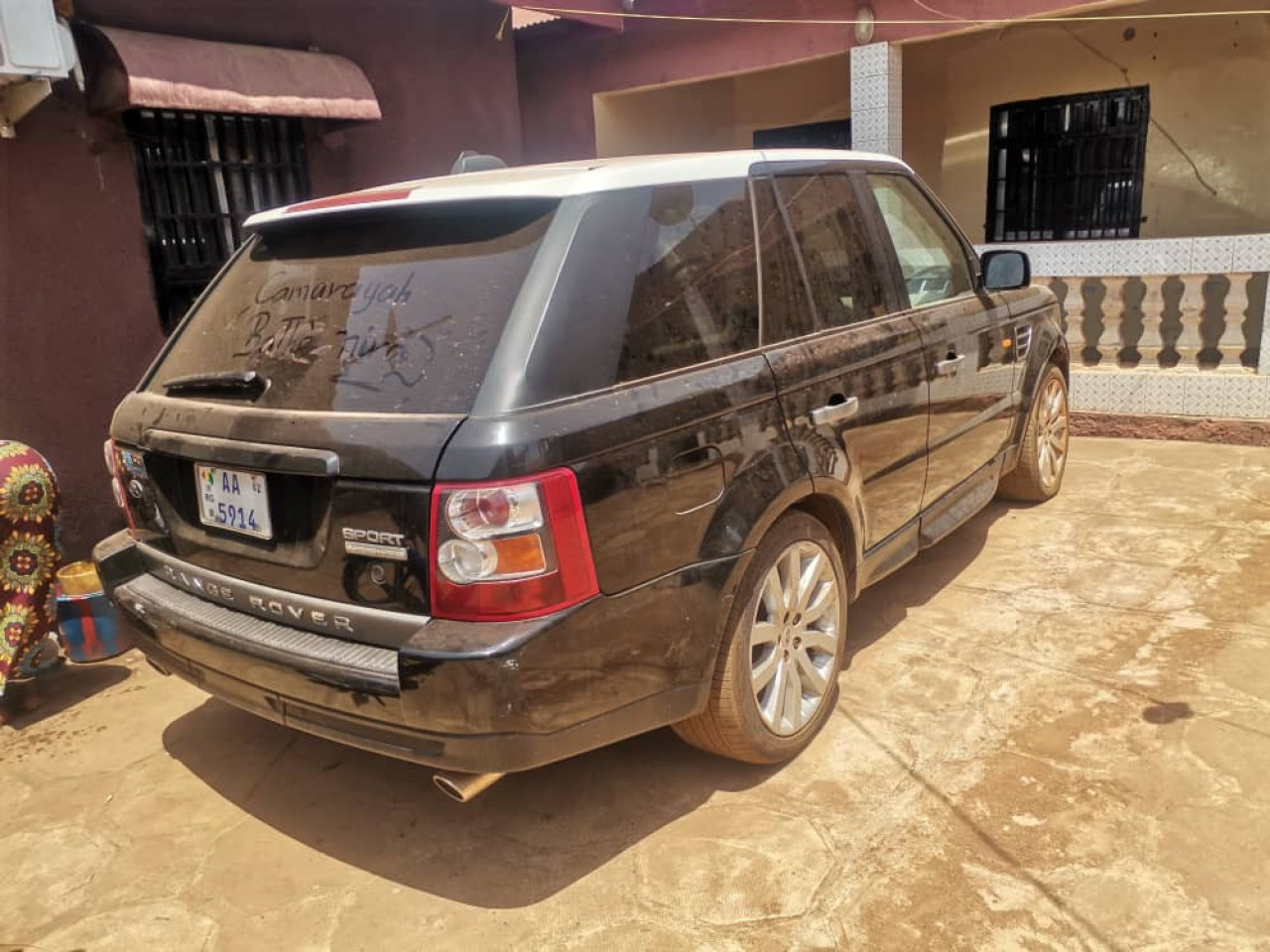 Land Rover Range Rover, Voitures, Conakry