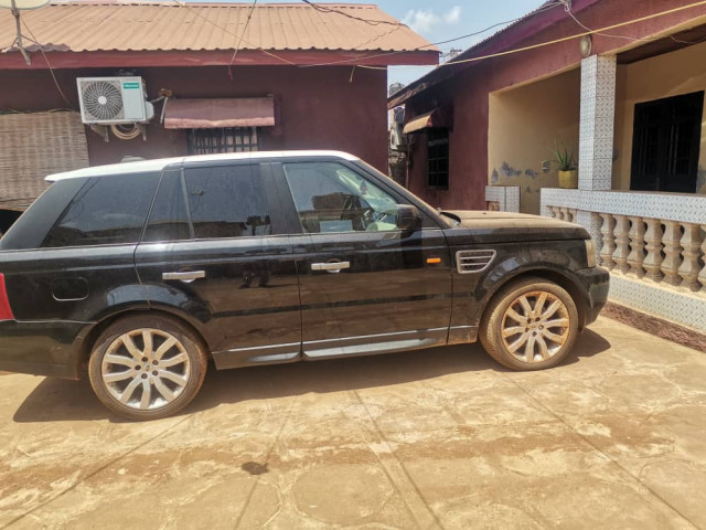 Land Rover Range Rover, Voitures, Conakry