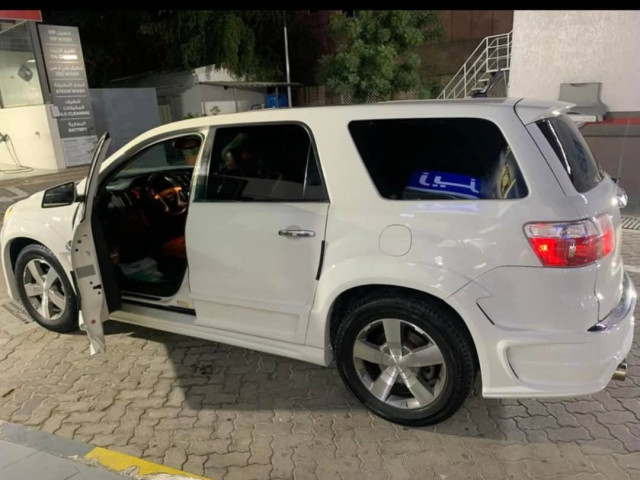 GMC Acadia, Voitures, Conakry