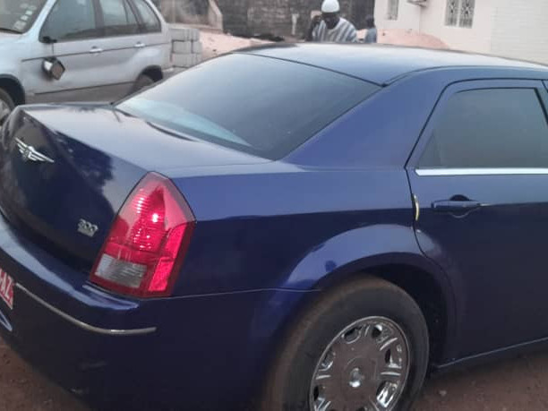 Chrysler 300, Voitures, Conakry