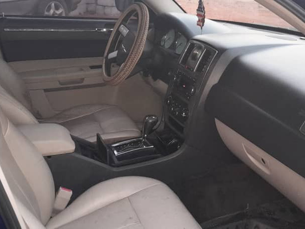 Chrysler 300, Voitures, Conakry