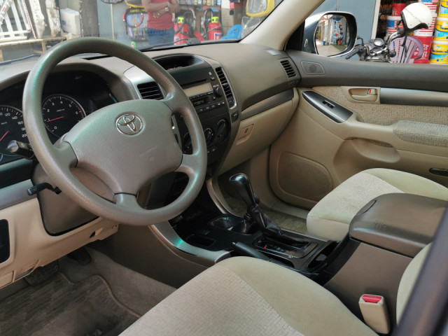Toyota Land Cruiser Prado, Voitures, Conakry