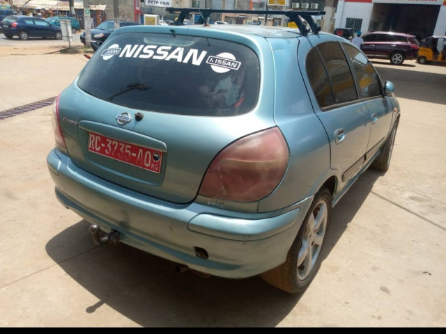Nissan Almera, Voitures, Conakry