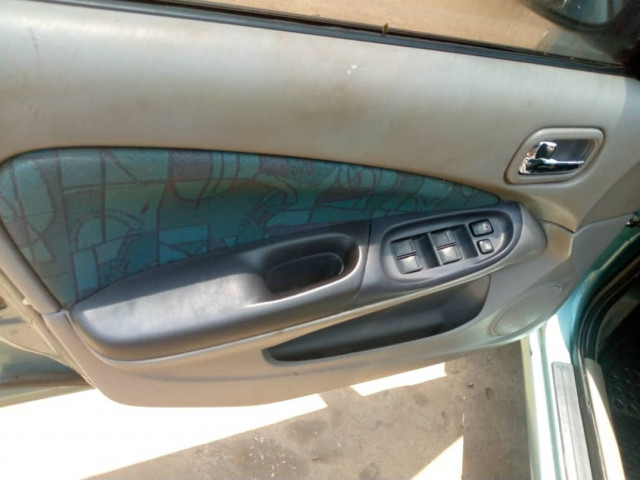 Nissan Almera, Voitures, Conakry