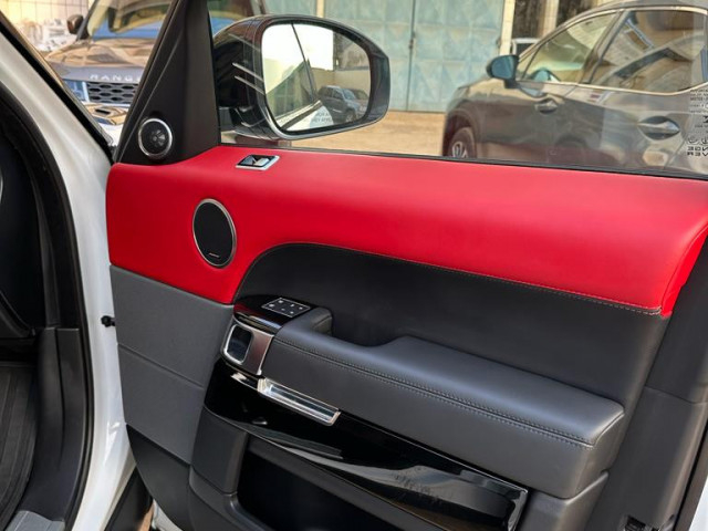 Land Rover Range Rover, Voitures, Conakry