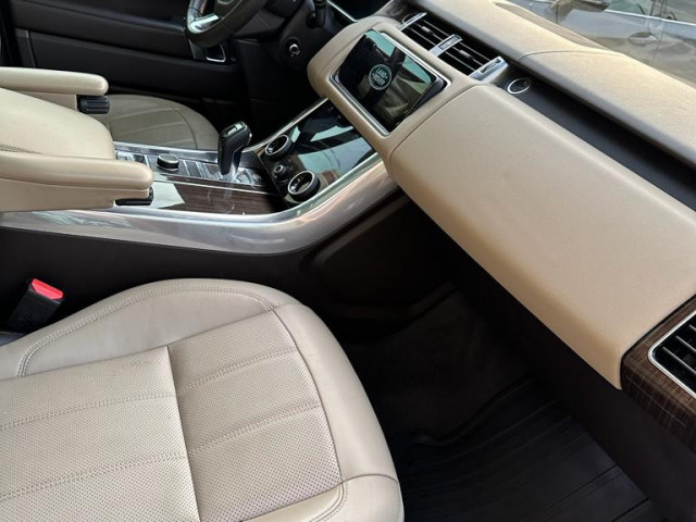 Land Rover Range Rover, Voitures, Conakry