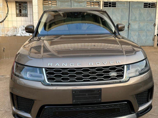 Land Rover Range Rover, Voitures, Conakry