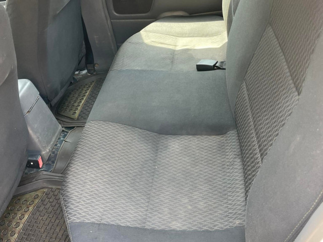 Nissan Navara, Voitures, Conakry