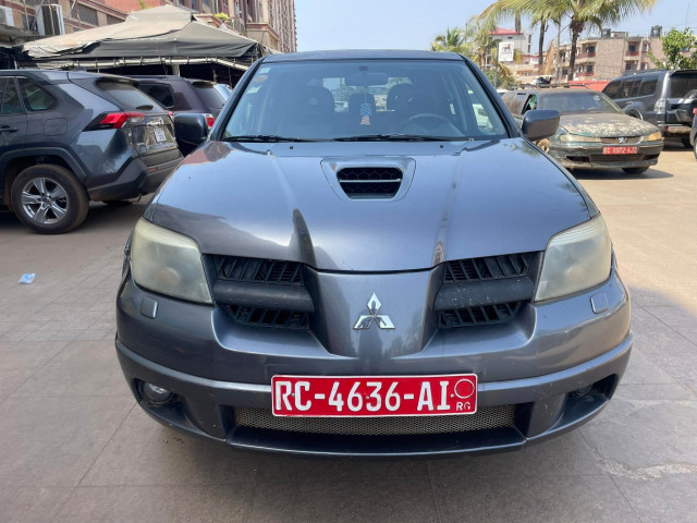 Mitsubishi Outlander, Voitures, Conakry