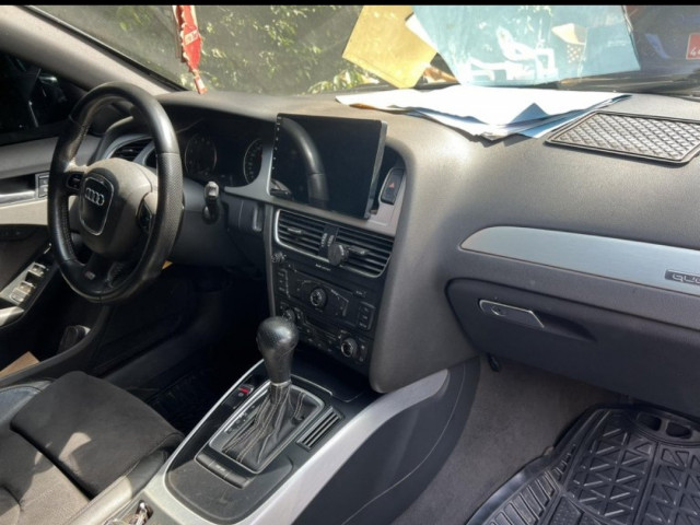 Audi A4, Voitures, Conakry