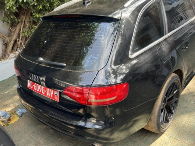 Audi A4, Voitures, Conakry