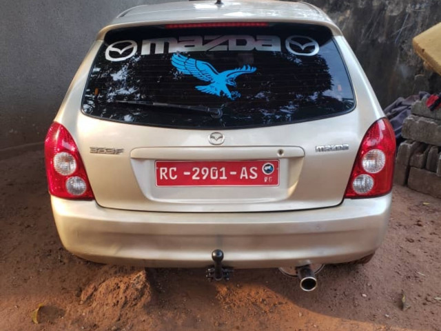 Madza 323, Voitures, Conakry