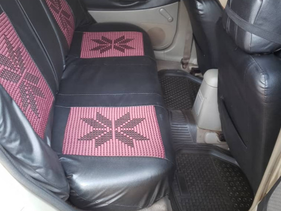 Madza 323, Voitures, Conakry