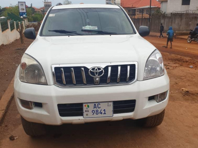 Toyota Land Cruiser Prado, Voitures, Conakry