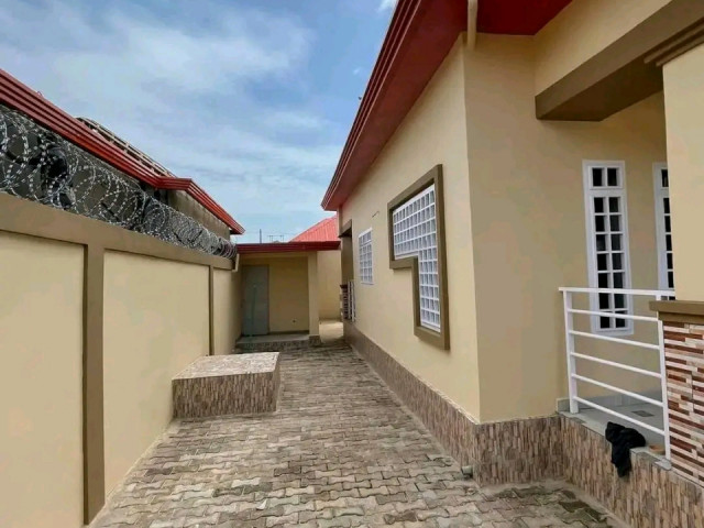 Maison à Gomboya, Maisons, Conakry