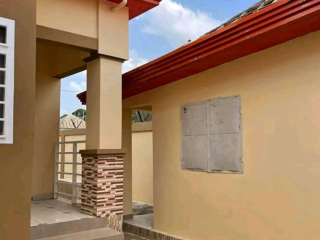 Maison à Gomboya, Maisons, Conakry