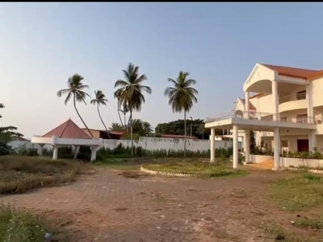 Mini Cité en vente à Taouyah Corniche, Maisons, Conakry