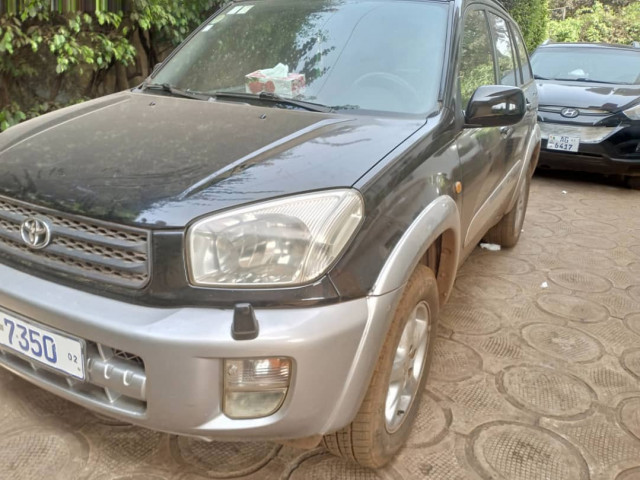 Toyota RAV4, Voitures, Conakry